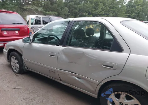 2001 Toyota Camry Le из США, поврежденный, VIN 4T1BG22K71U781152